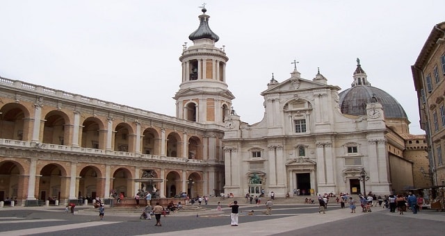 Basilica di Loreto, Santa Casa